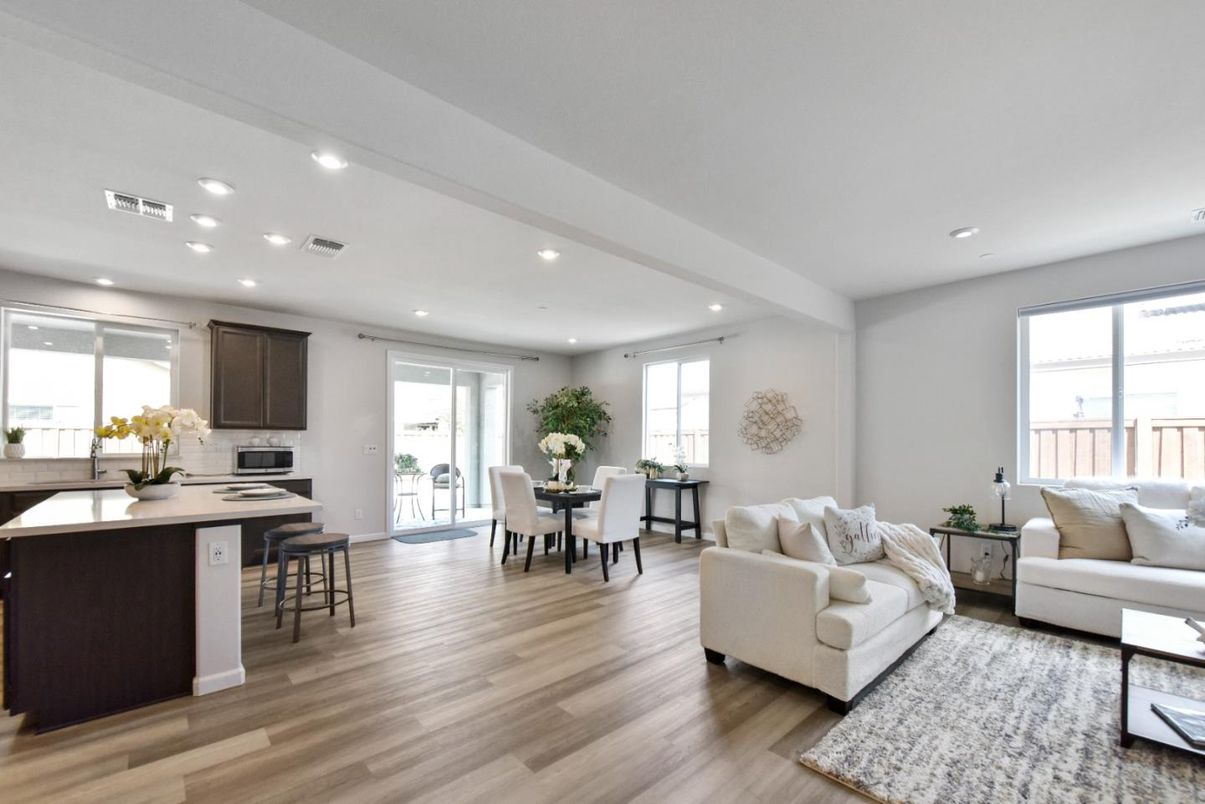 Dining room, Interior, Kitchen, Living room, Recessed Lighting, Wood Texture Flooring
