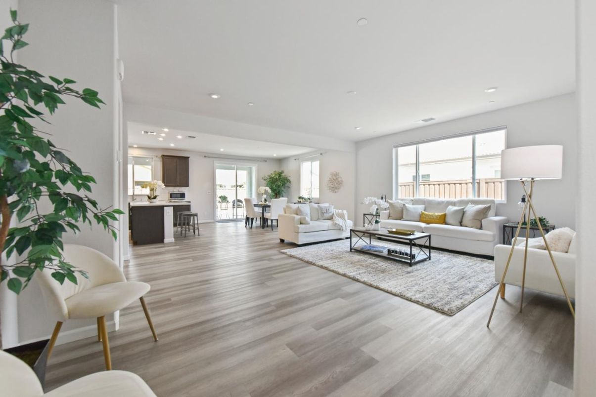 Interior, Kitchen, Living room, Recessed Lighting, Wood Texture Flooring