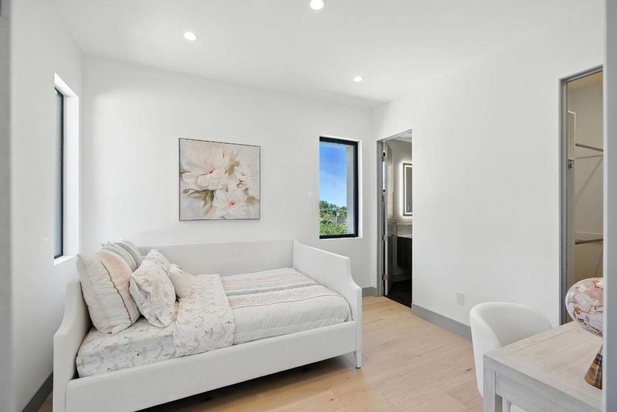 Bedroom, Interior, Recessed Lighting, Wood Texture Flooring