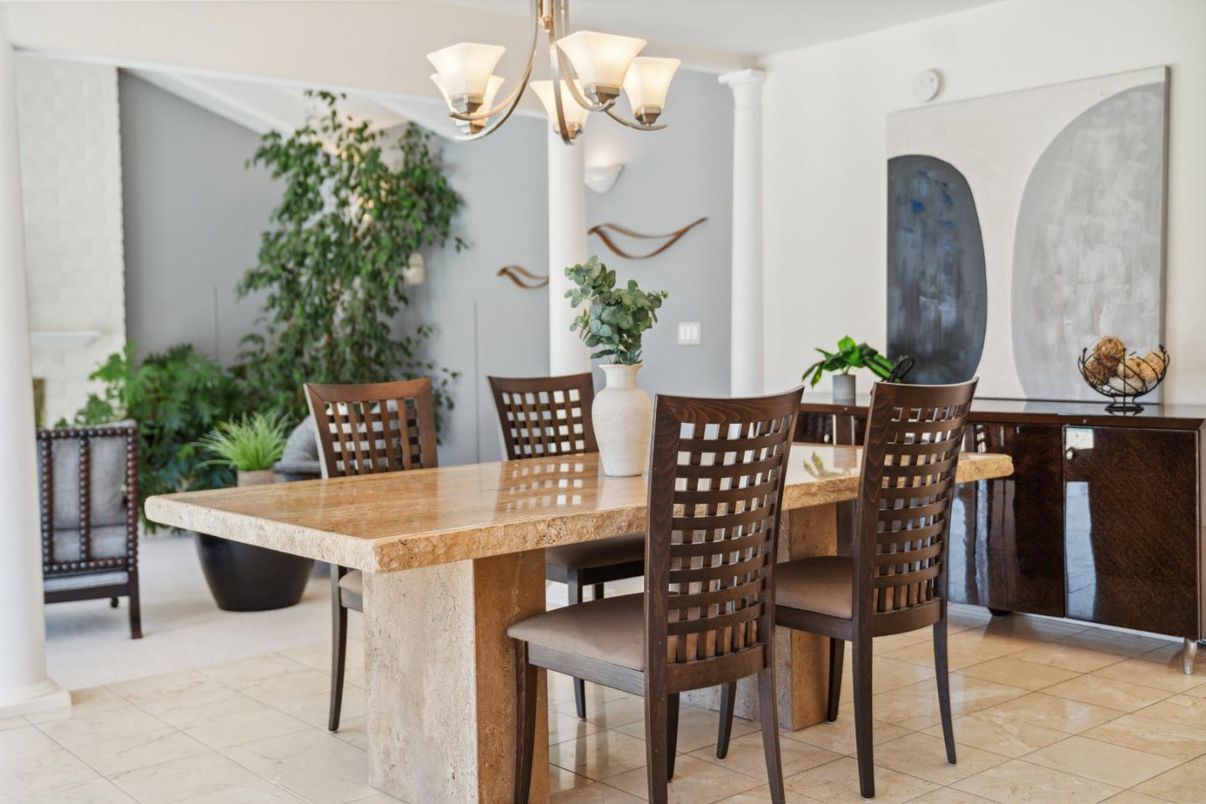 Chandelier, Dining room, Interior
