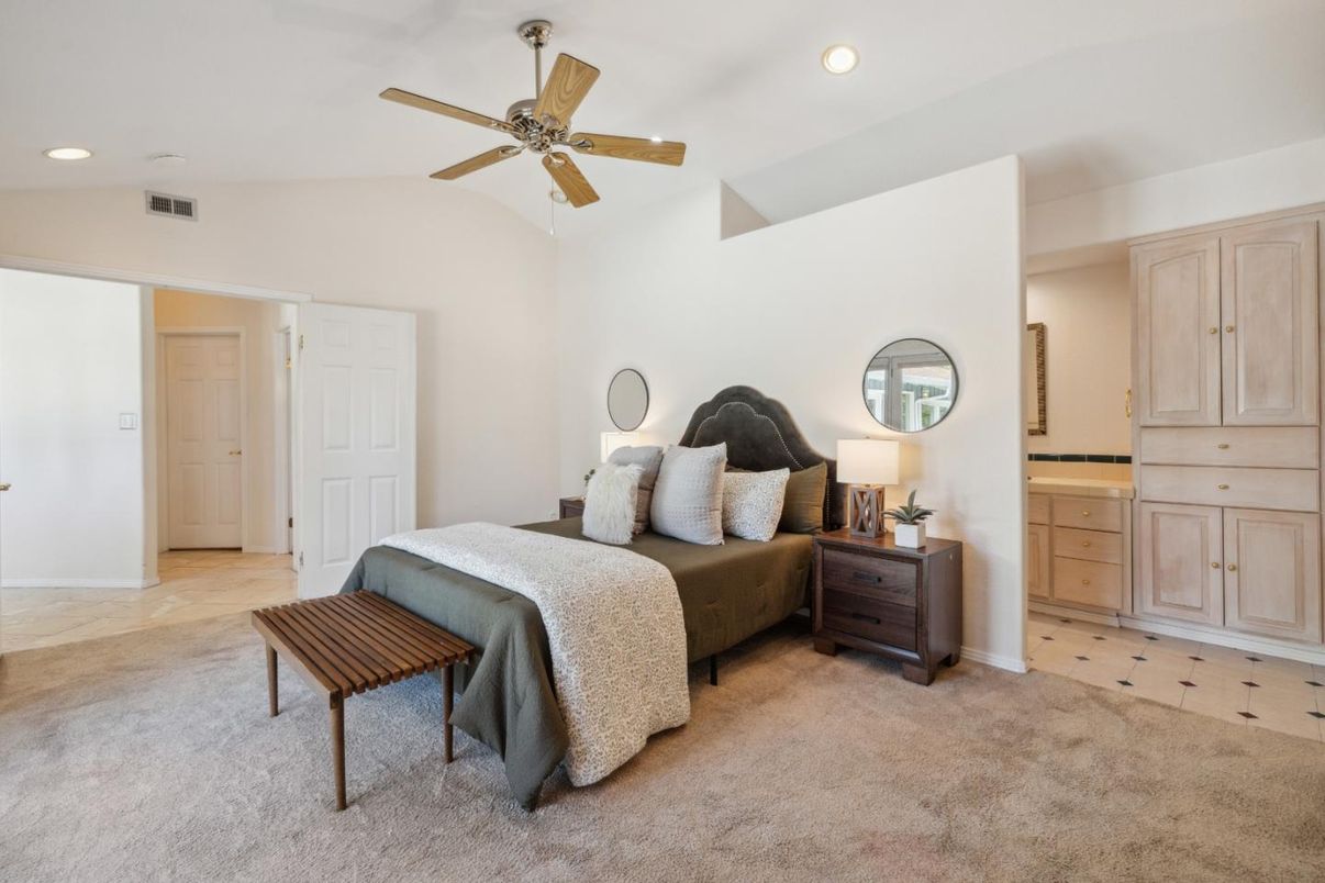 Bedroom, Interior, Recessed Lighting