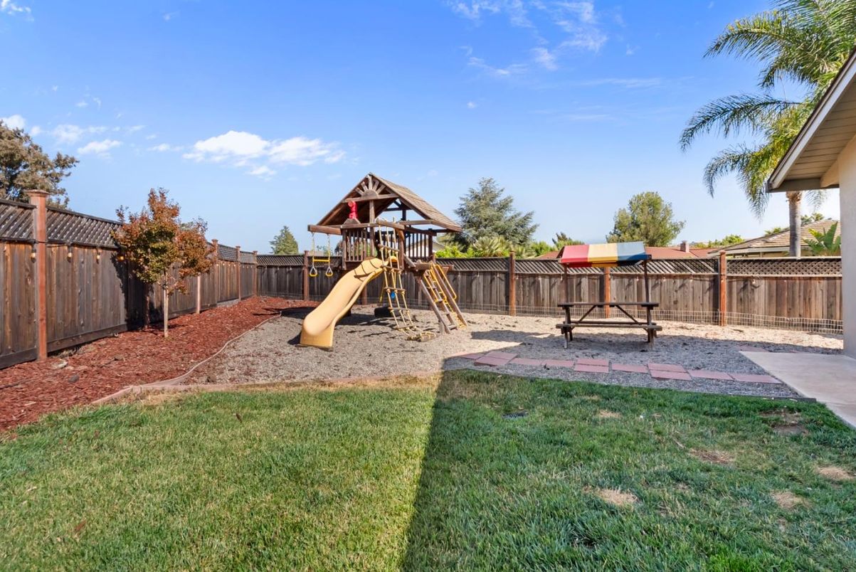 Backyard, Exterior, Playground