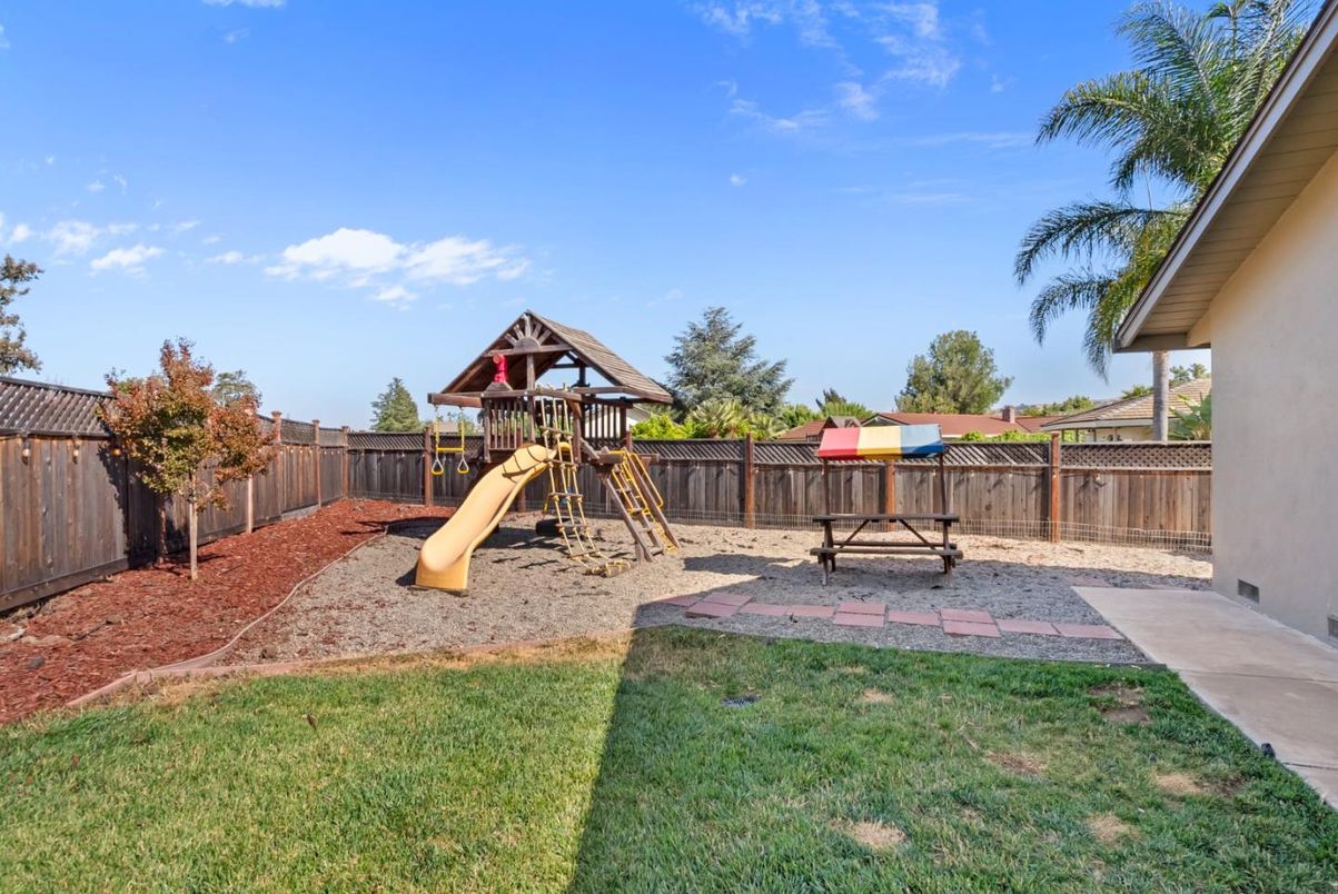 Backyard, Exterior, Playground