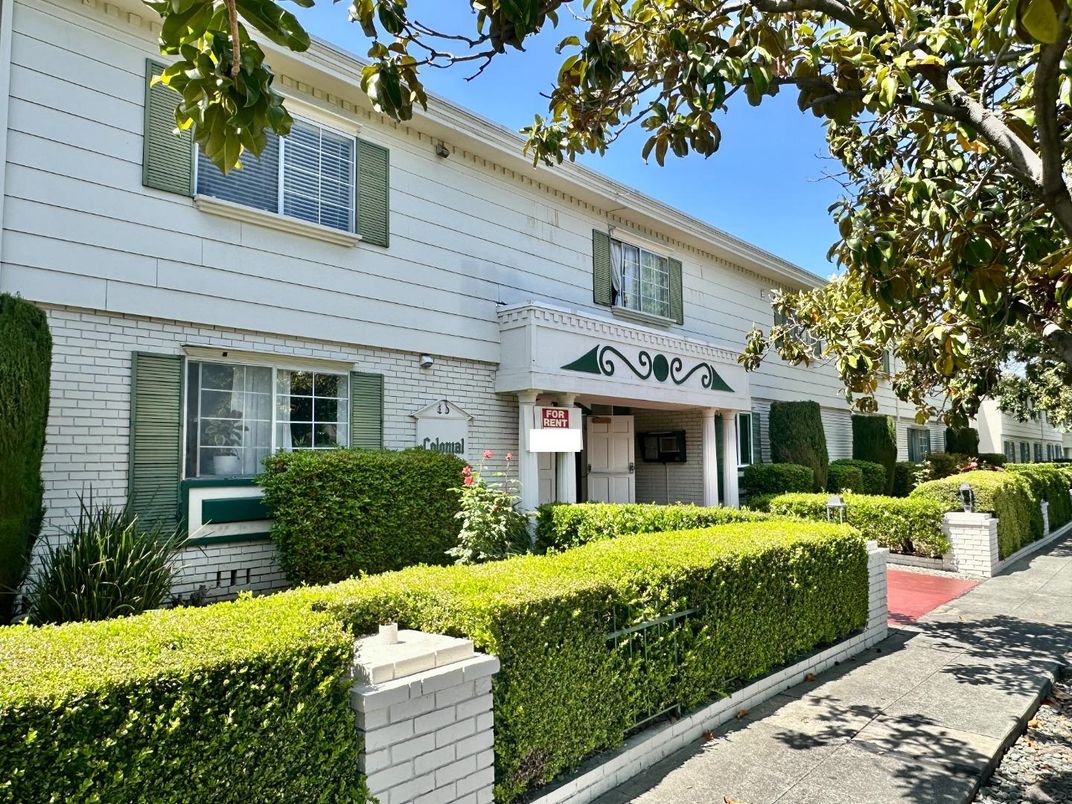 Exterior, Facade, None