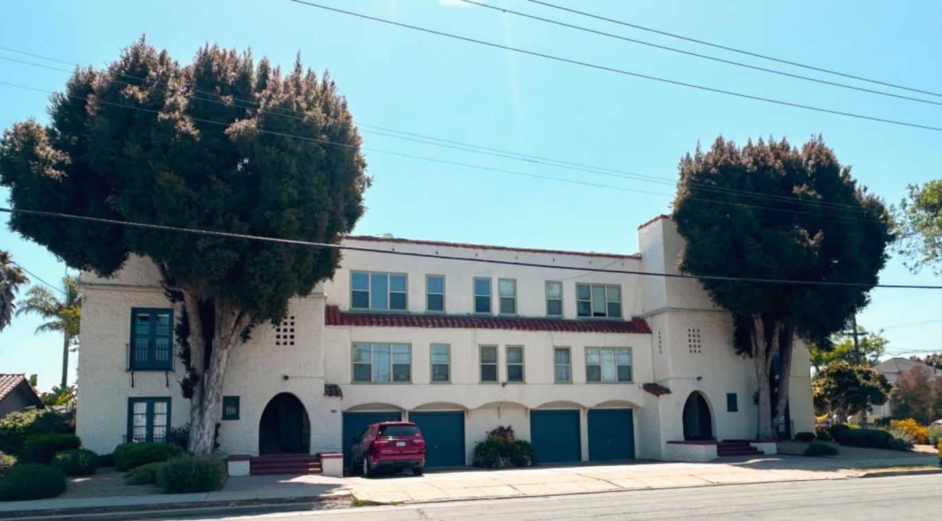 Exterior, Facade, Spanish Mediterranean