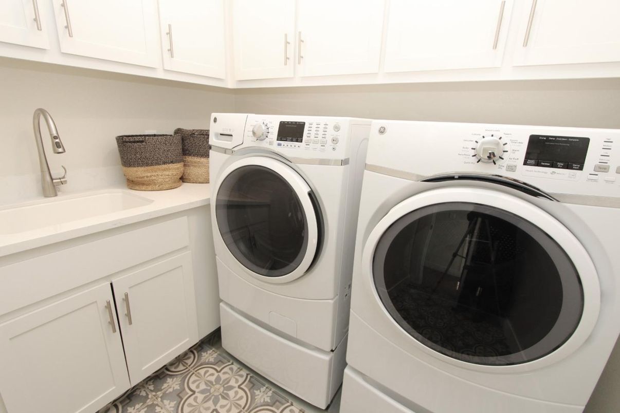 Interior, Washer