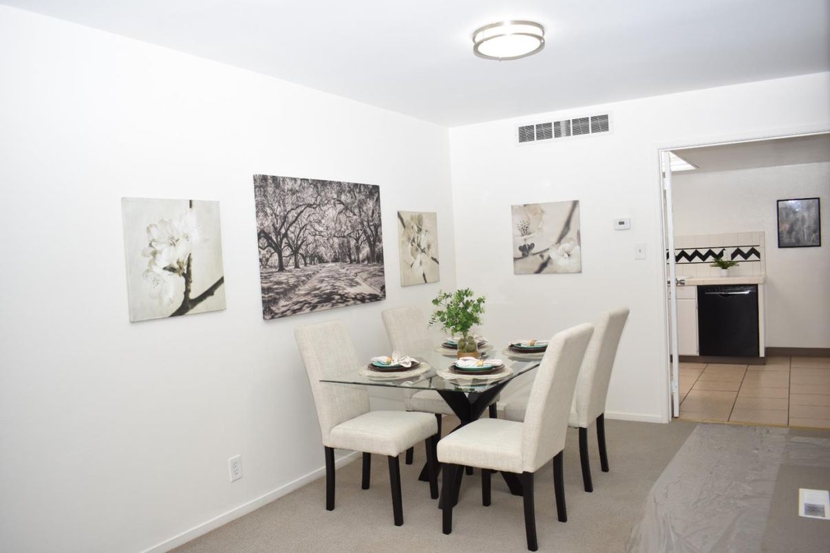 Dining room, Interior