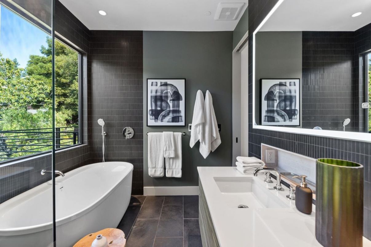Bathroom, Free Standing Baths, Glass Shower, Interior, Recessed Lighting
