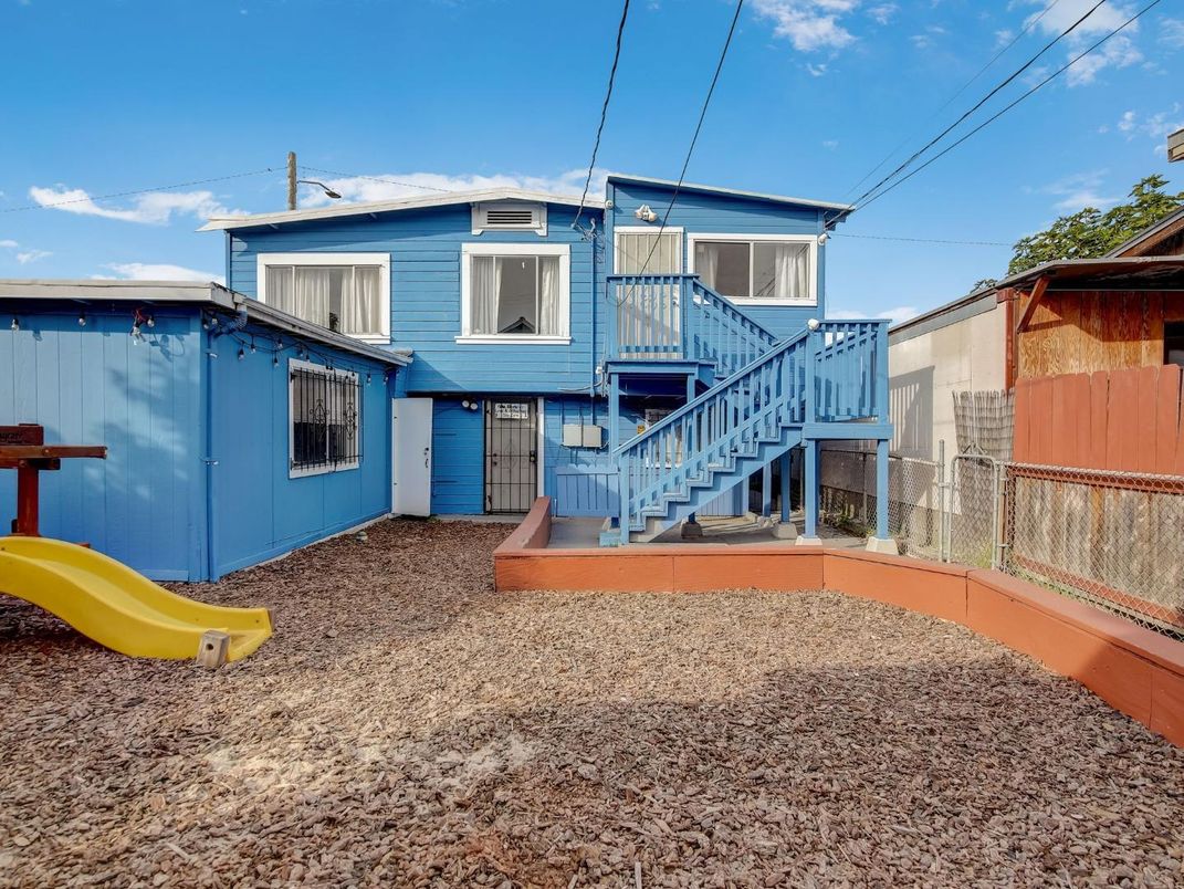 Backyard, Exterior, Playground