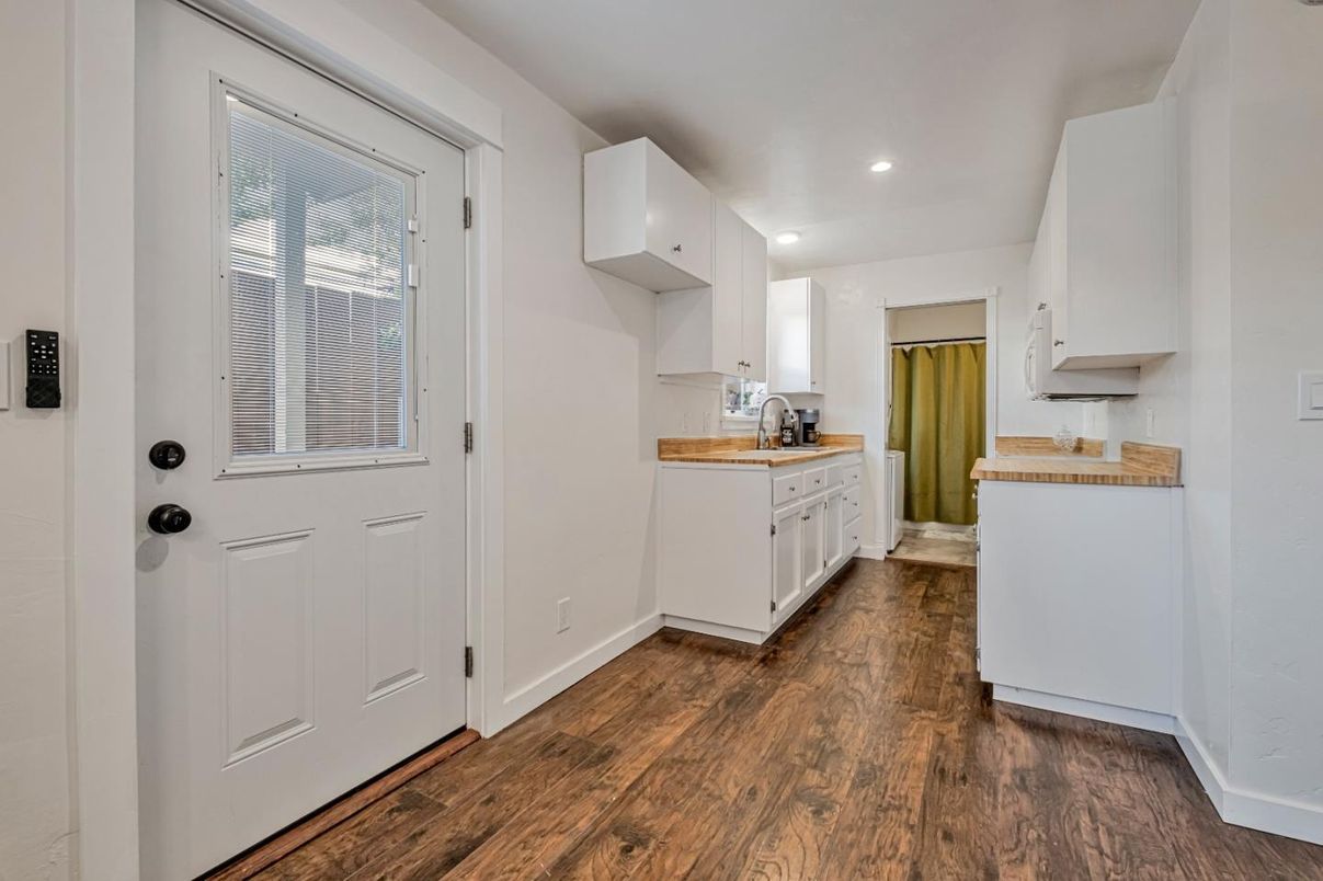 Interior, Kitchen, Recessed Lighting, Wood Texture Flooring