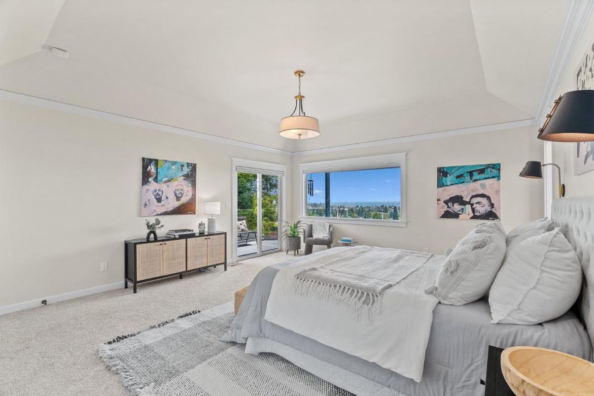 Bedroom, Interior, Pendant Lights