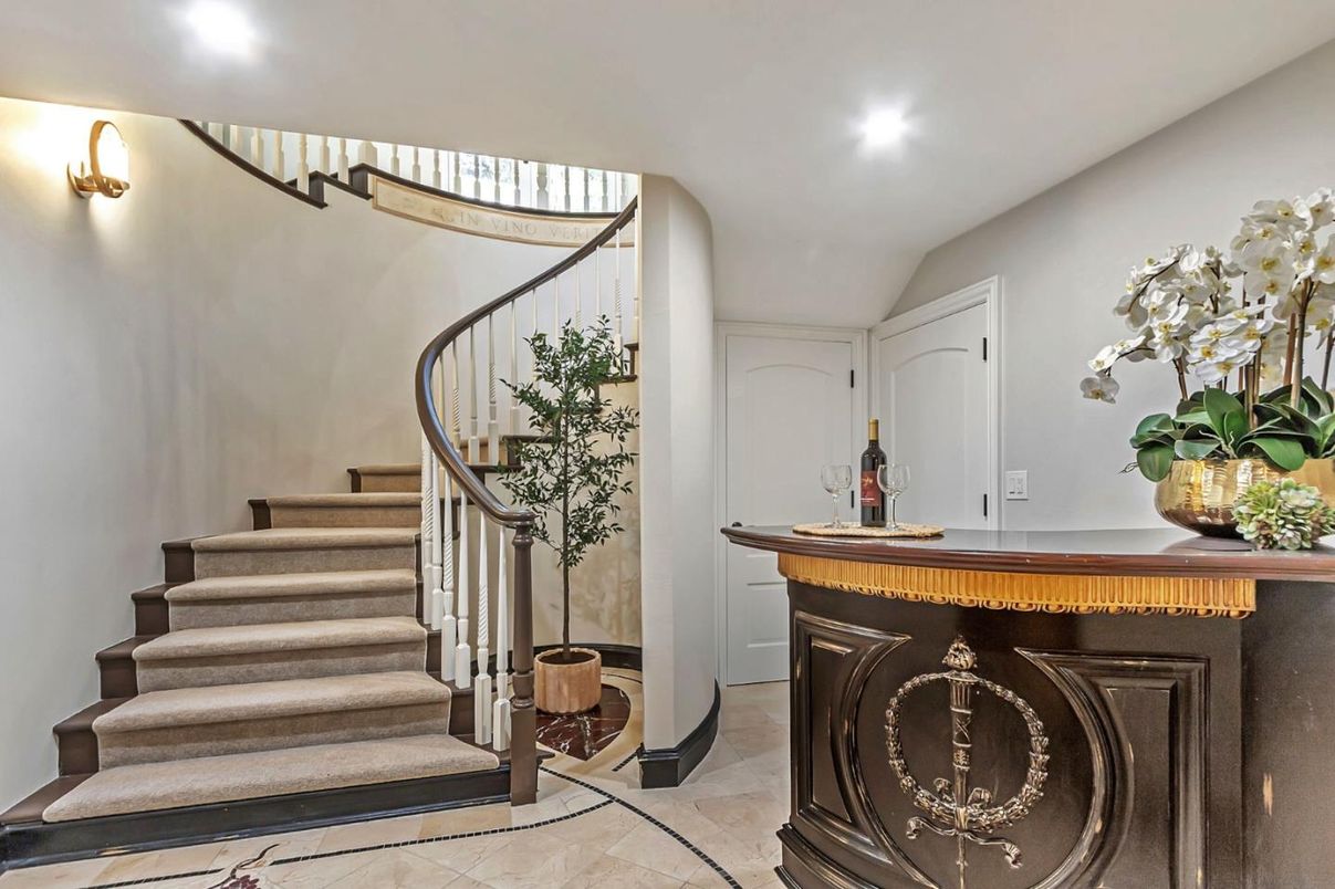 Interior, Recessed Lighting