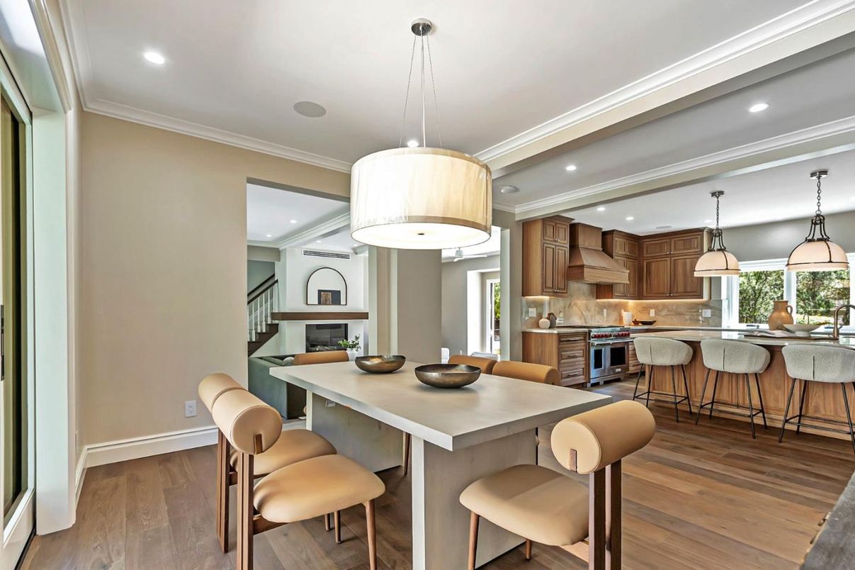 Dining room, Interior, Kitchen, Pendant Lights, Recessed Lighting, Wood Texture Flooring