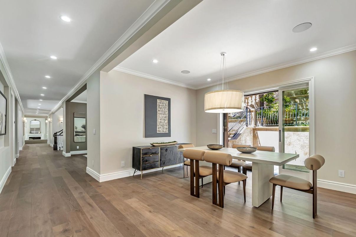 Dining room, Interior, Pendant Lights, Recessed Lighting, Wood Texture Flooring