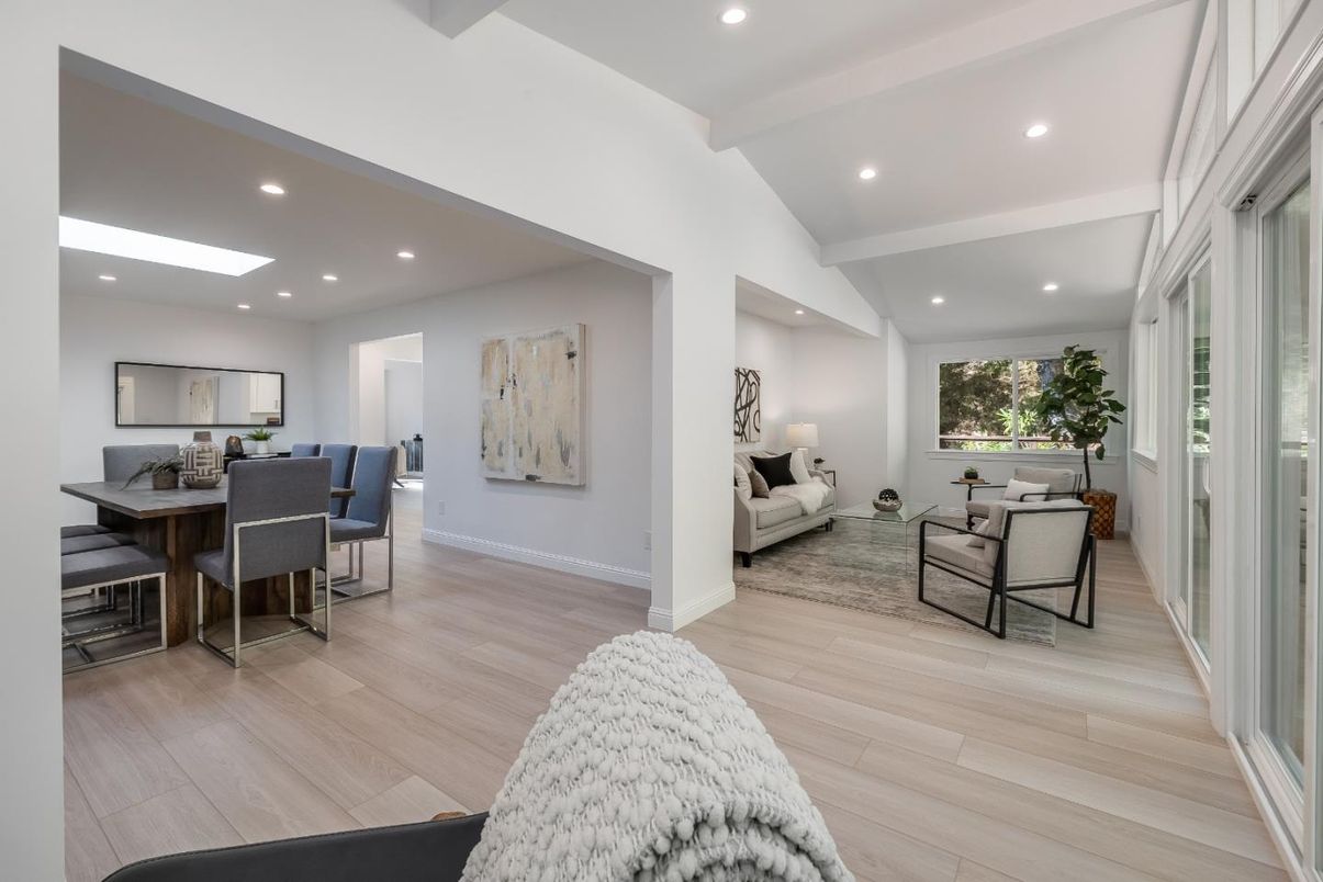 Dining room, Interior, Living room, Recessed Lighting, Wood Texture Flooring