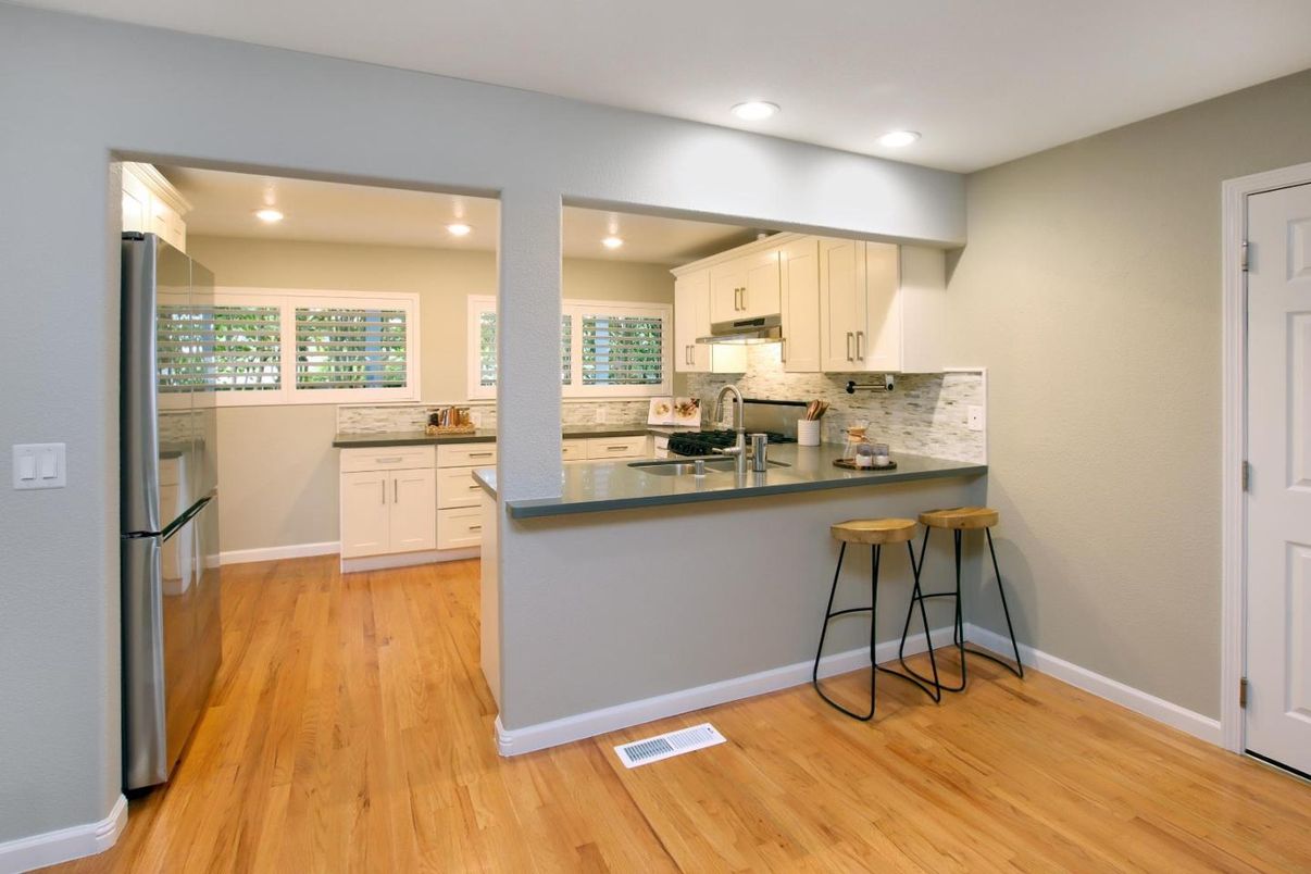 Interior, Kitchen, Recessed Lighting, Wood Texture Flooring