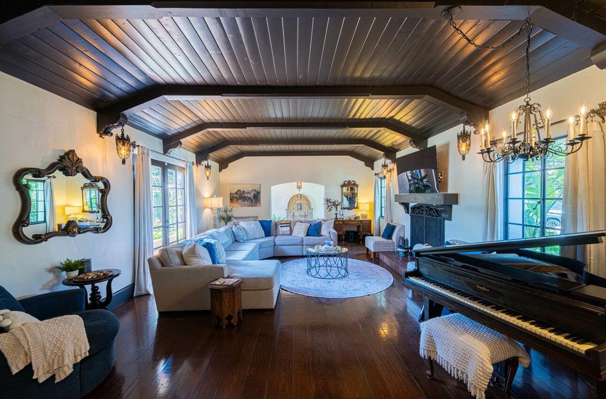 Chandelier, Interior, Living room, Piano, Wood Texture Flooring