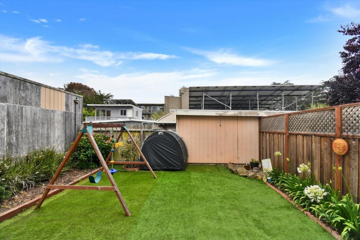Backyard, Exterior, Playground