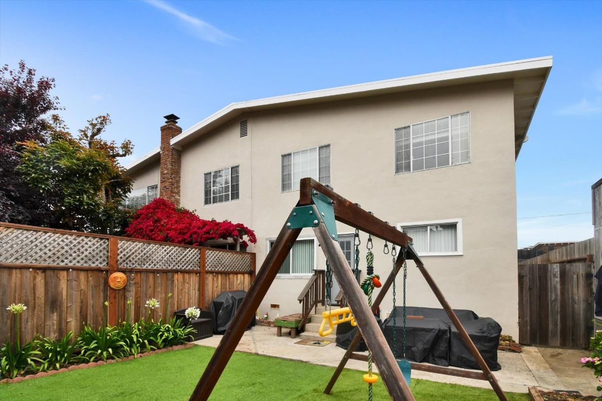 Backyard, Exterior, Playground