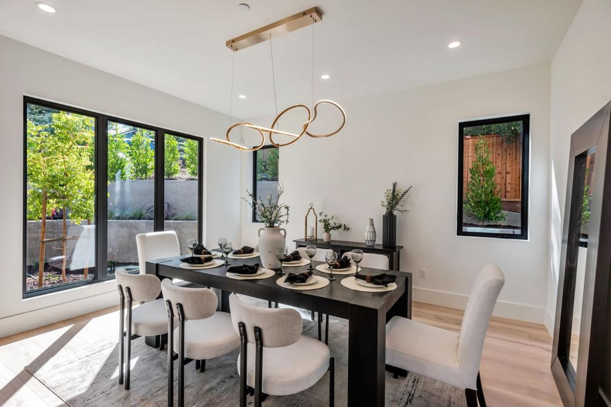 Chandelier, Dining room, Interior, Pendant Lights, Recessed Lighting, Wood Texture Flooring