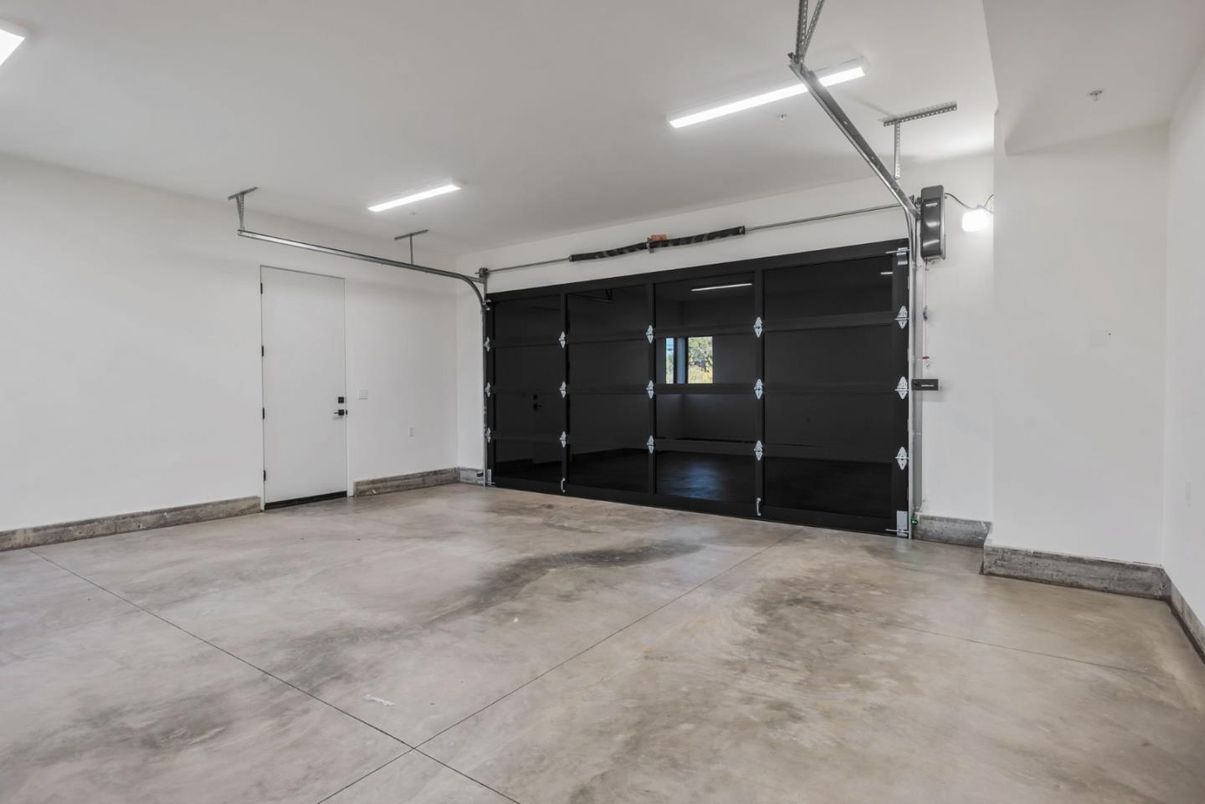 Garage, Interior, Recessed Lighting