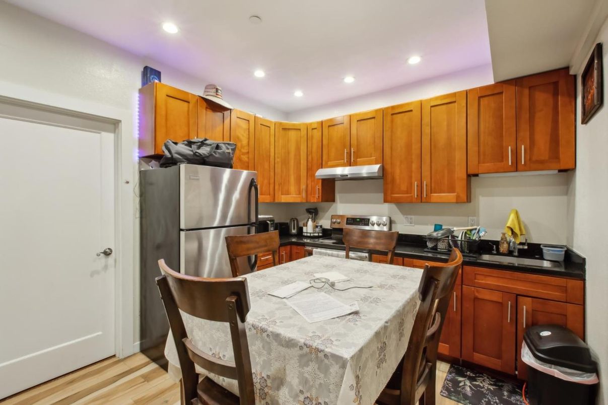 Dining room, Interior, Kitchen, Recessed Lighting, Wood Texture Flooring