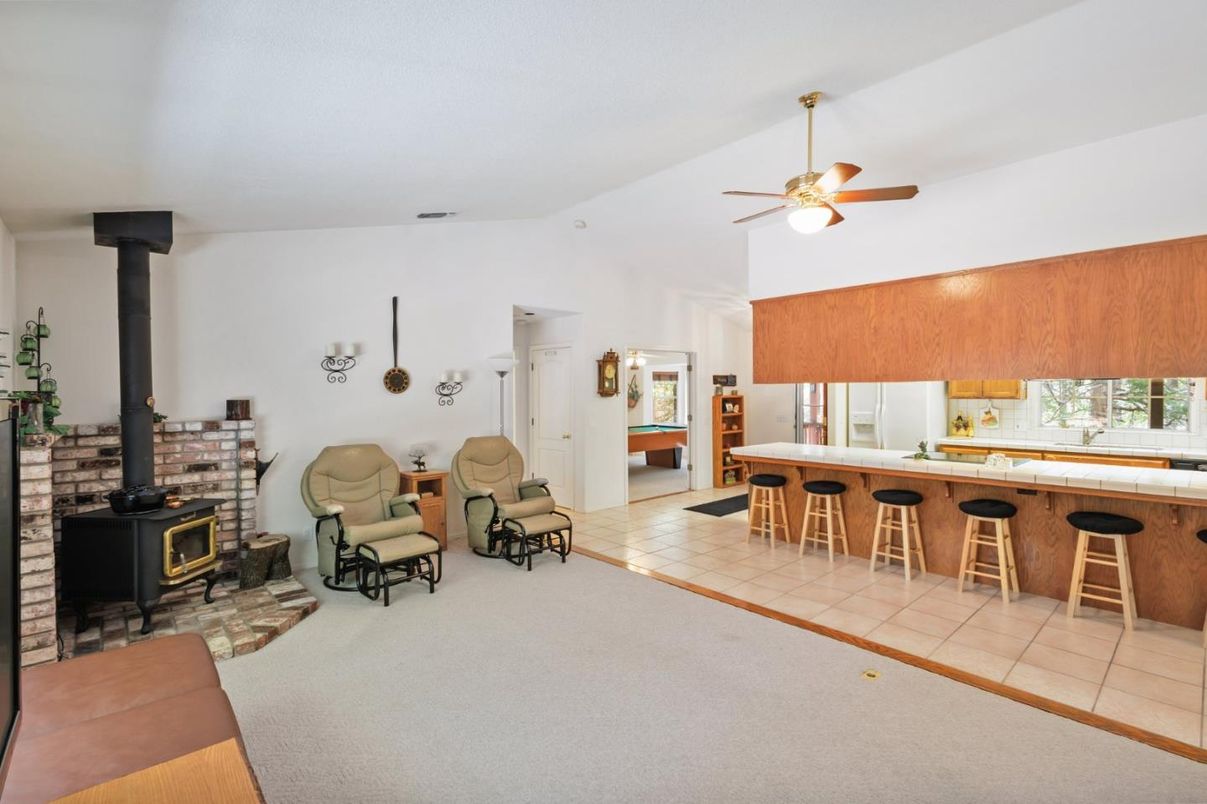 Fireplace, Interior, Kitchen
