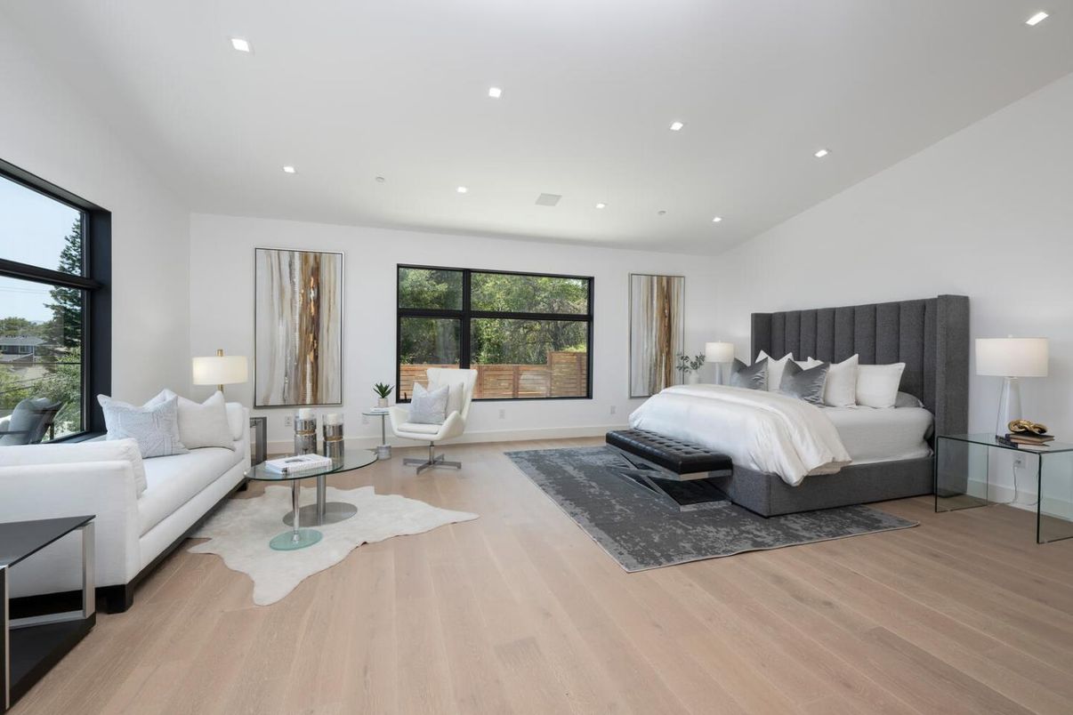 Bedroom, Interior, Recessed Lighting, Wood Texture Flooring