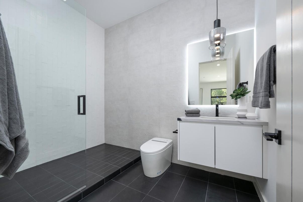 Bathroom, Glass Shower, Interior, Pendant Lights, Recessed Lighting