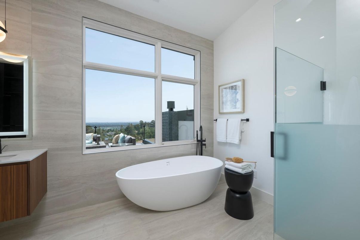 Bathroom, Free Standing Baths, Interior, Recessed Lighting, Water, Wood Texture Flooring