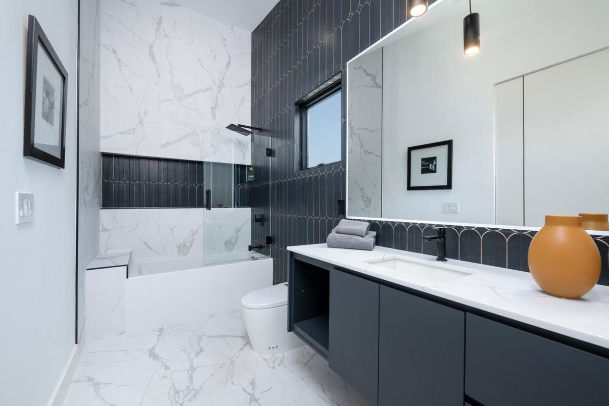 Bathroom, Interior, Marble, Marble Walls