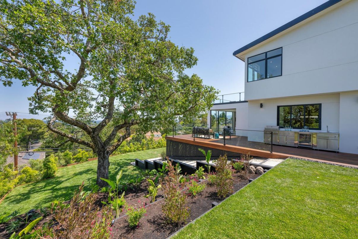 Backyard, Exterior, Playground