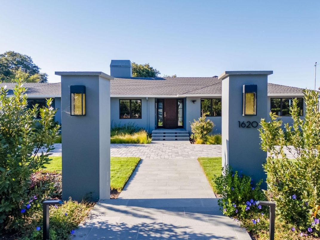 Exterior, Facade, Spanish Mediterranean