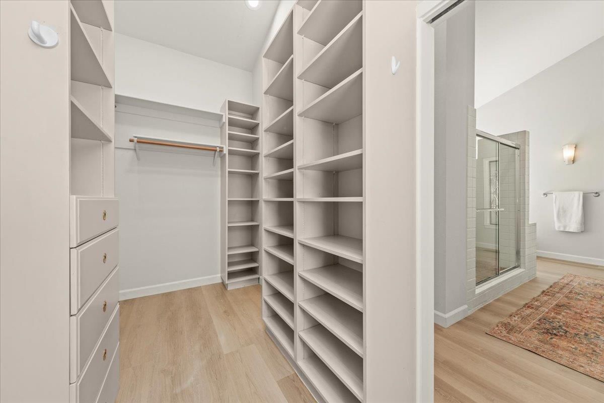 Interior, Walk-in Closets, Wood Texture Flooring