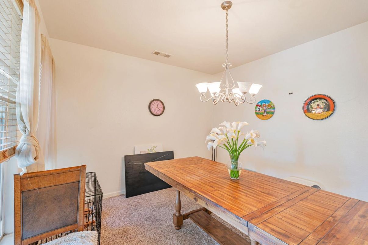 Chandelier, Dining room, Interior