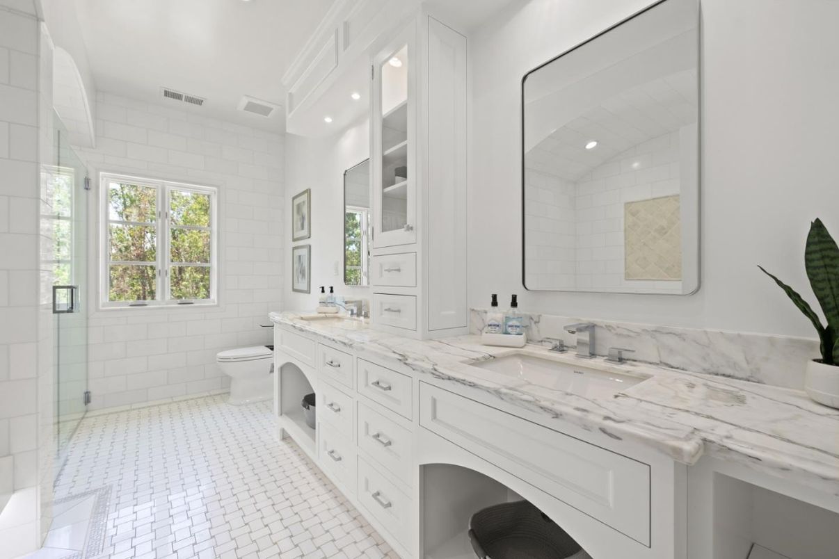 Bathroom, Dual Sink Vanities, Glass Shower, Interior, Recessed Lighting