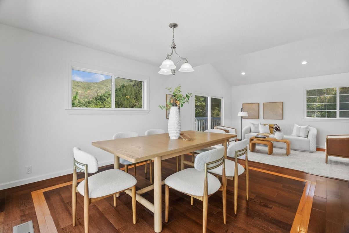 Chandelier, Dining room, Interior, Living room, Recessed Lighting, Wood Texture Flooring