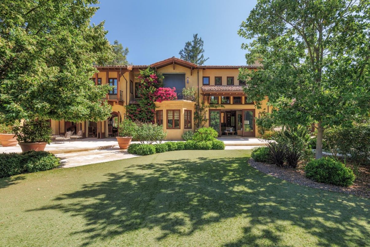 Backyard, Exterior, Facade, Mediterranean