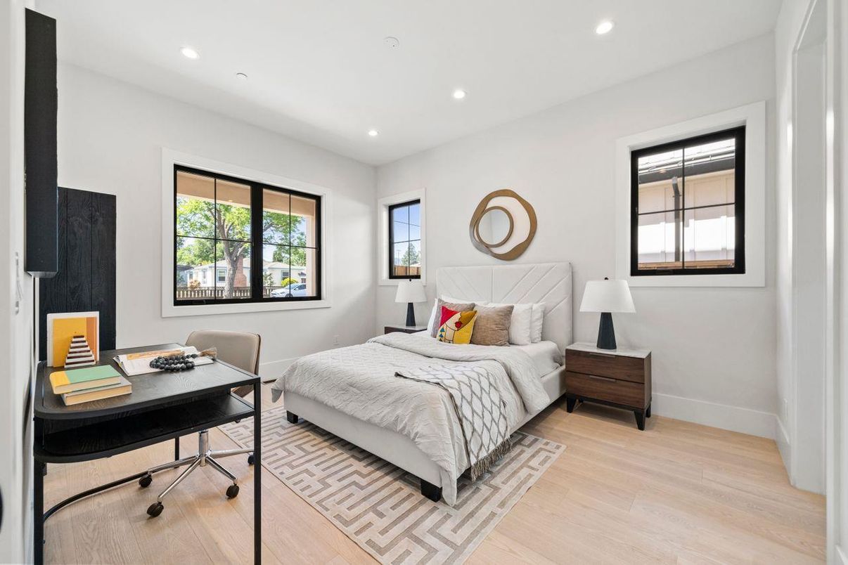 Bedroom, Home Office, Interior, Recessed Lighting, Wood Texture Flooring