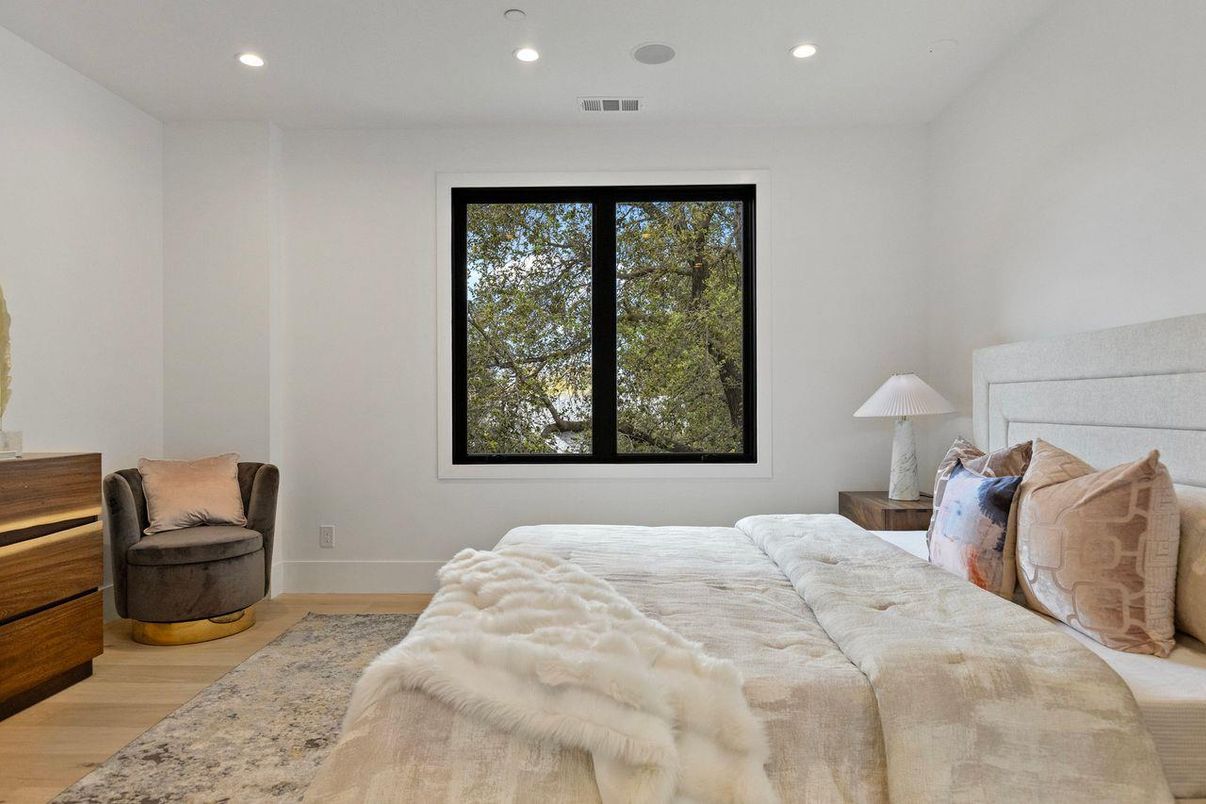 Bedroom, Interior, Recessed Lighting, Wood Texture Flooring