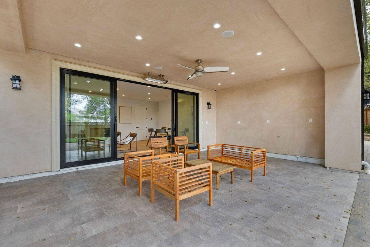 Exterior, Recessed Lighting
