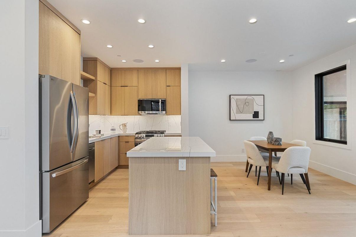 Dining room, Interior, Kitchen, Recessed Lighting, Stainless Steel Appliances, Wood Texture Flooring