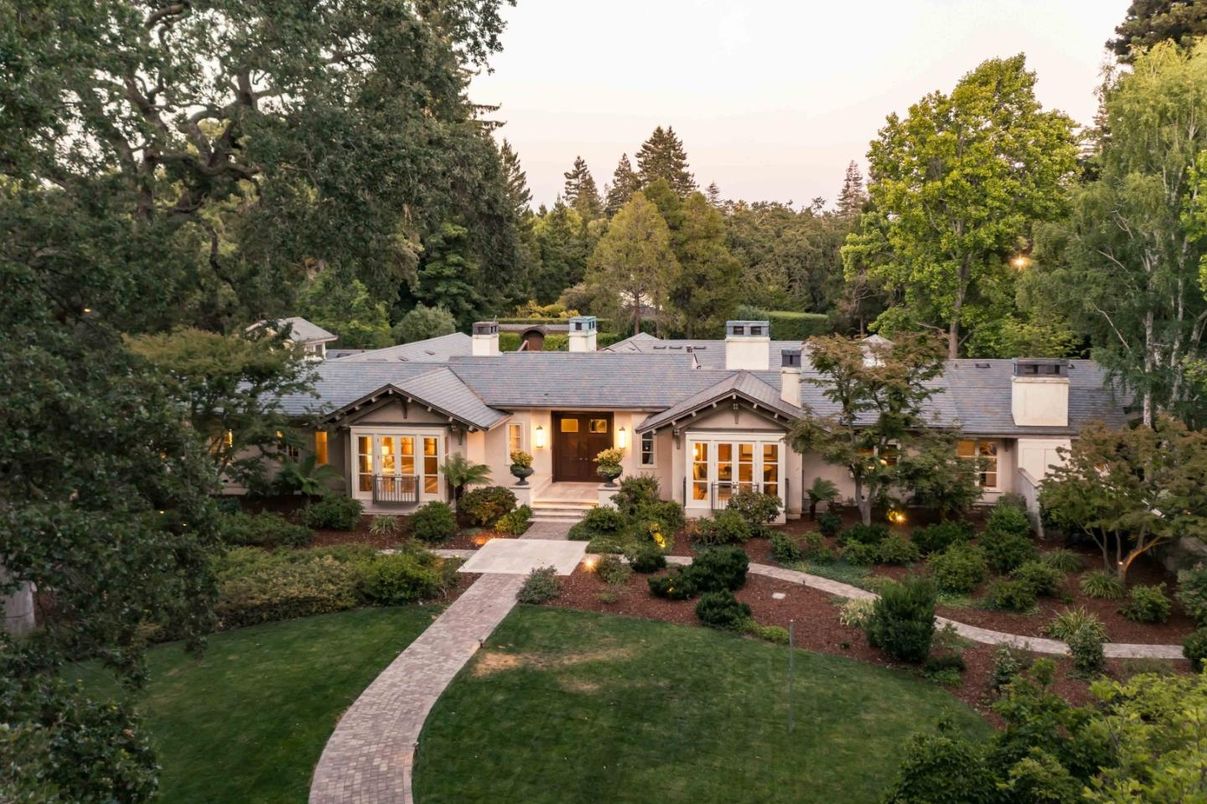 Backyard, Exterior, Facade, Farmhouse