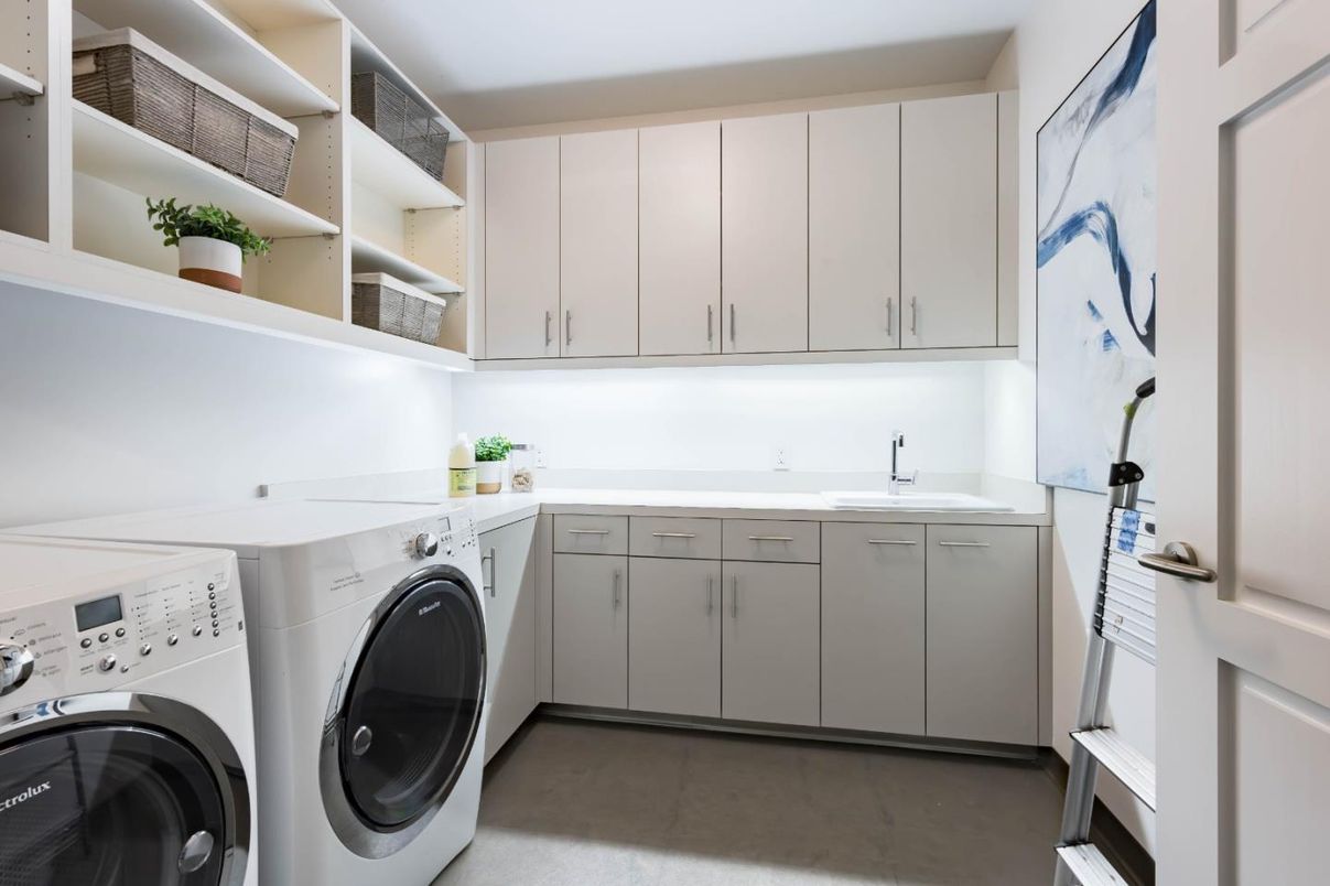 Interior, Washer