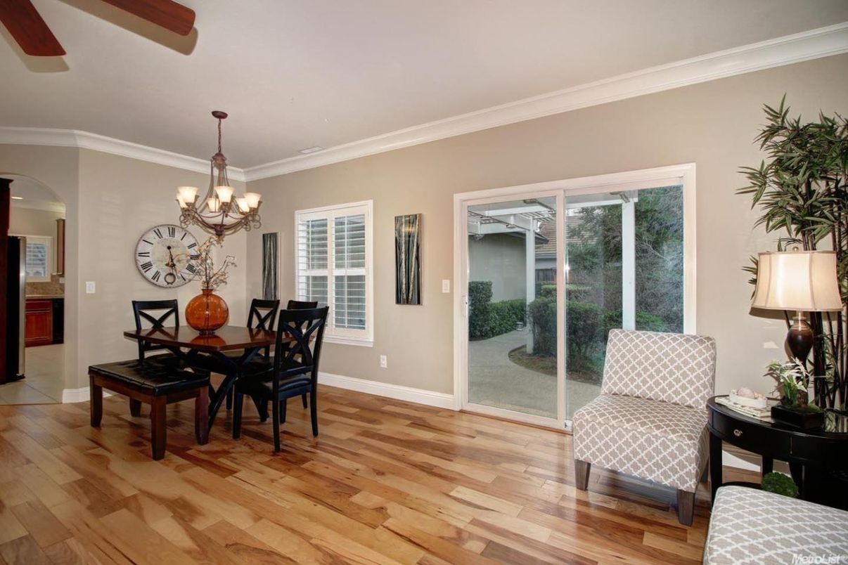 Chandelier, Dining room, Interior, Wood Texture Flooring