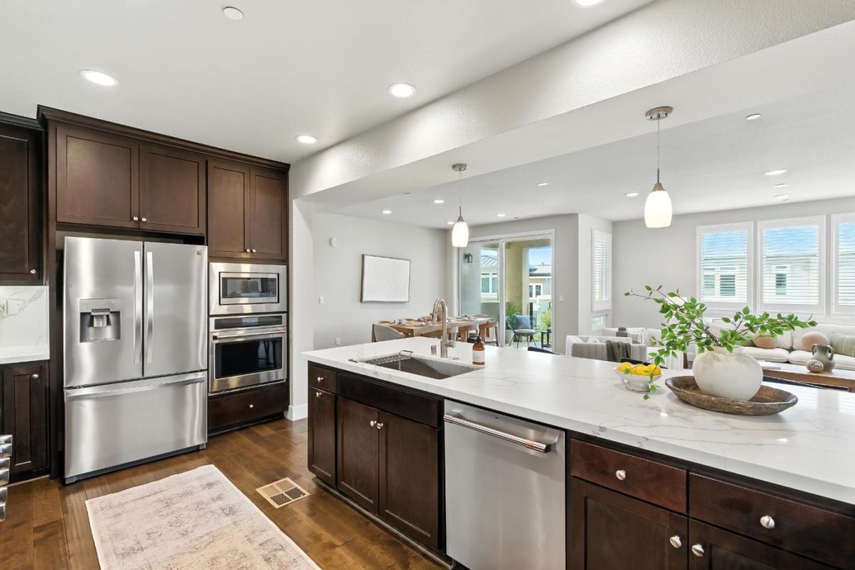 Dining room, Interior, Kitchen, Pendant Lights, Recessed Lighting, Stainless Steel Appliances, Wood Texture Flooring
