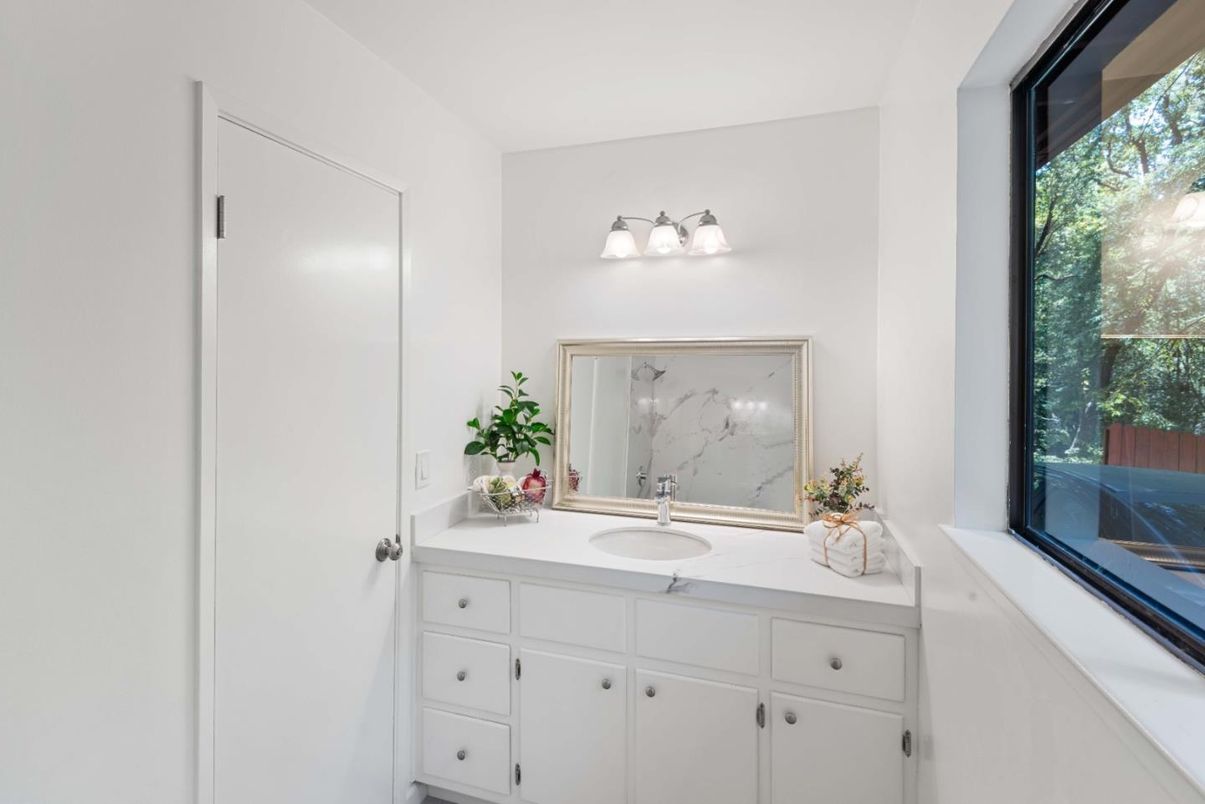 Bathroom, Interior, Marble Walls