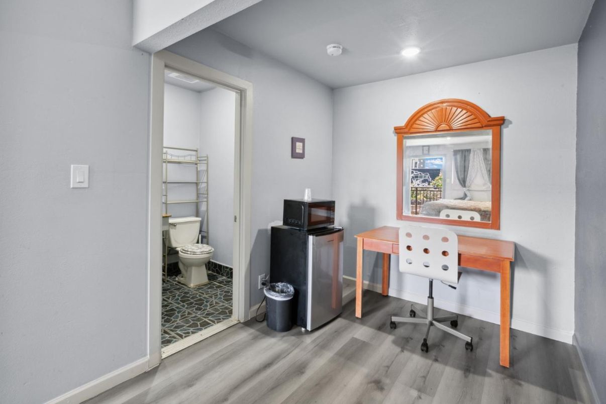 Bathroom, Home Office, Interior, Recessed Lighting, Wood Texture Flooring