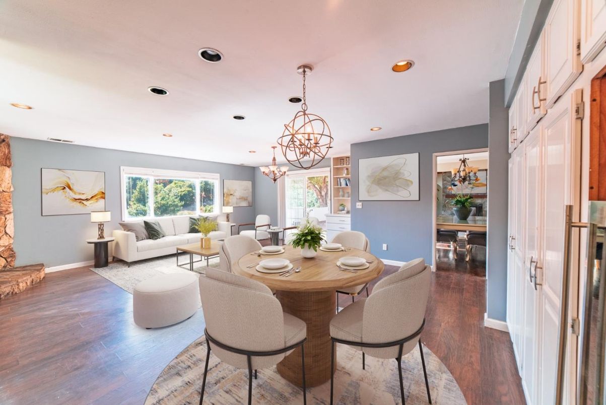 Chandelier, Dining room, Interior, Living room, Recessed Lighting, Wood Texture Flooring