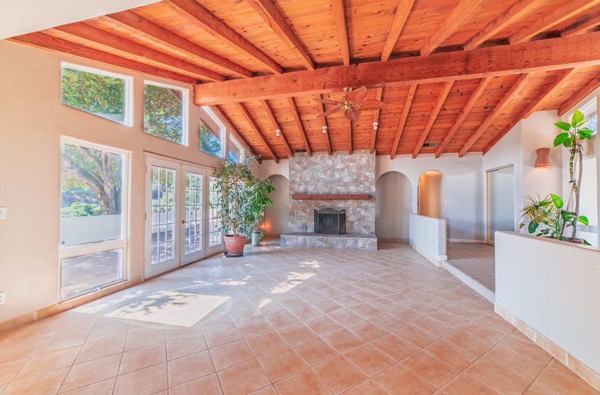 Empty room, Fireplace, Interior, Wooden Beams, Wooden Ceilings